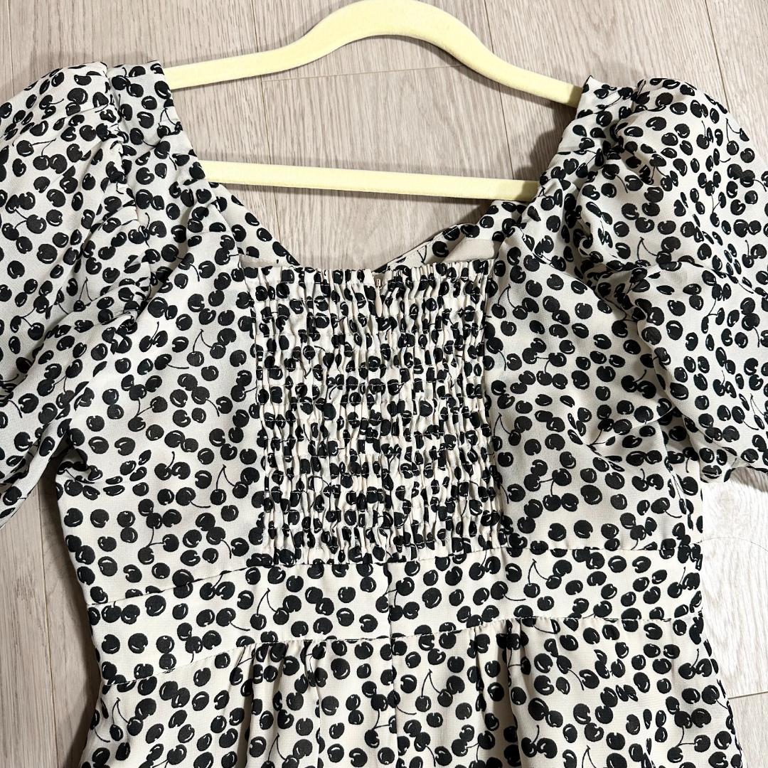 ワンピース HLT Cherry Pattern Cache-Coeur One-Piece 8月中旬発送】Cherry Pattern Cache-Coeur One-Piece