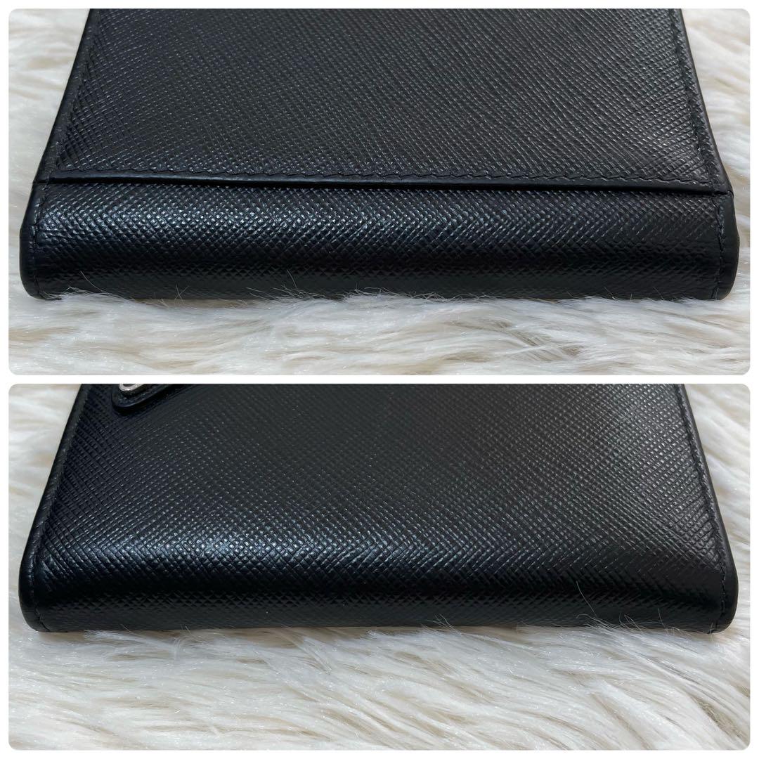 現行・極美品✨プラダ　カードケース　名刺入れ　三角ロゴ　黒