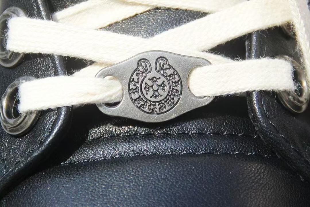 Chrome Hearts ダークトレンドスニーカー