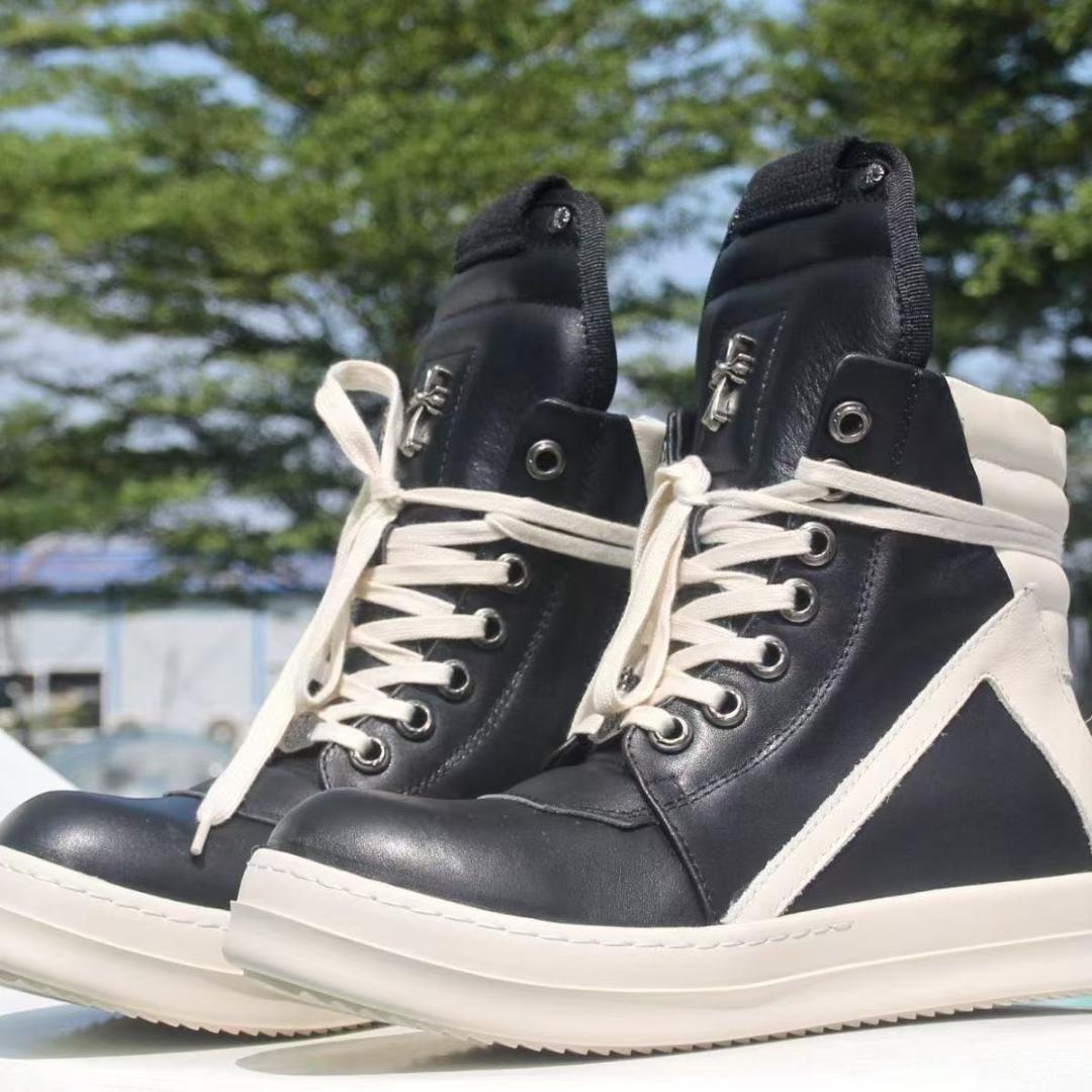 Chrome Hearts ダークトレンドスニーカー