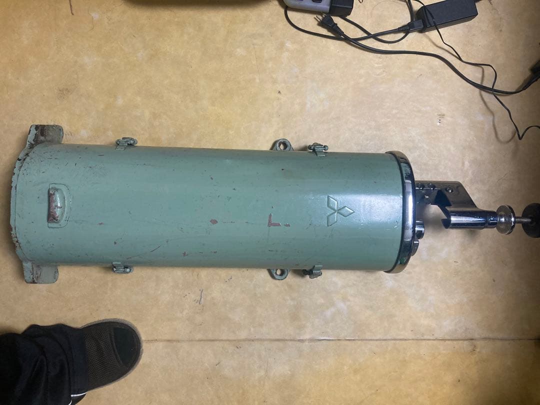 三菱電機製の鉄道用主幹制御器(マスコン) 三菱電機製の鉄道用主幹制御器(マスコン)