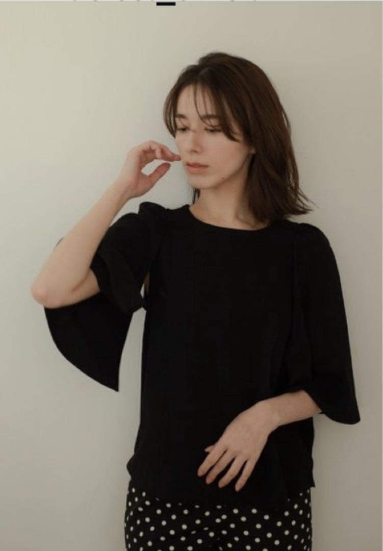 maison de Dolce.ケープトップス ブラック SIZE