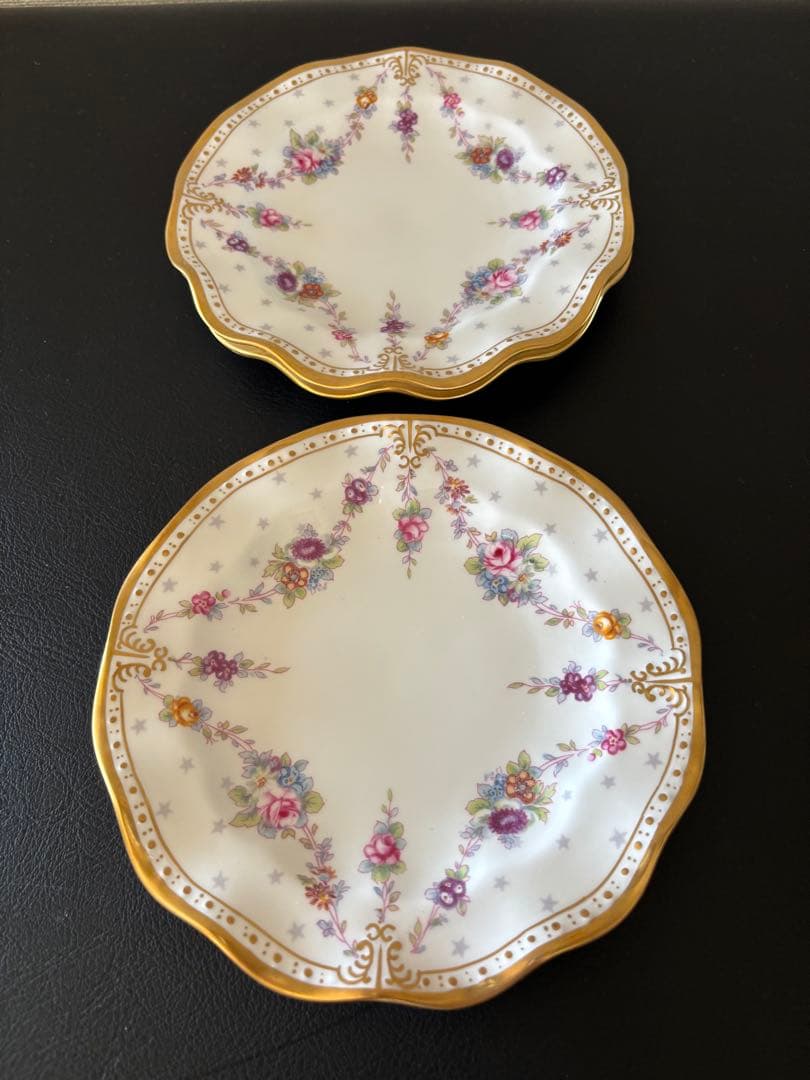 ロイヤルクラウンダービー ロイヤルアントワネット