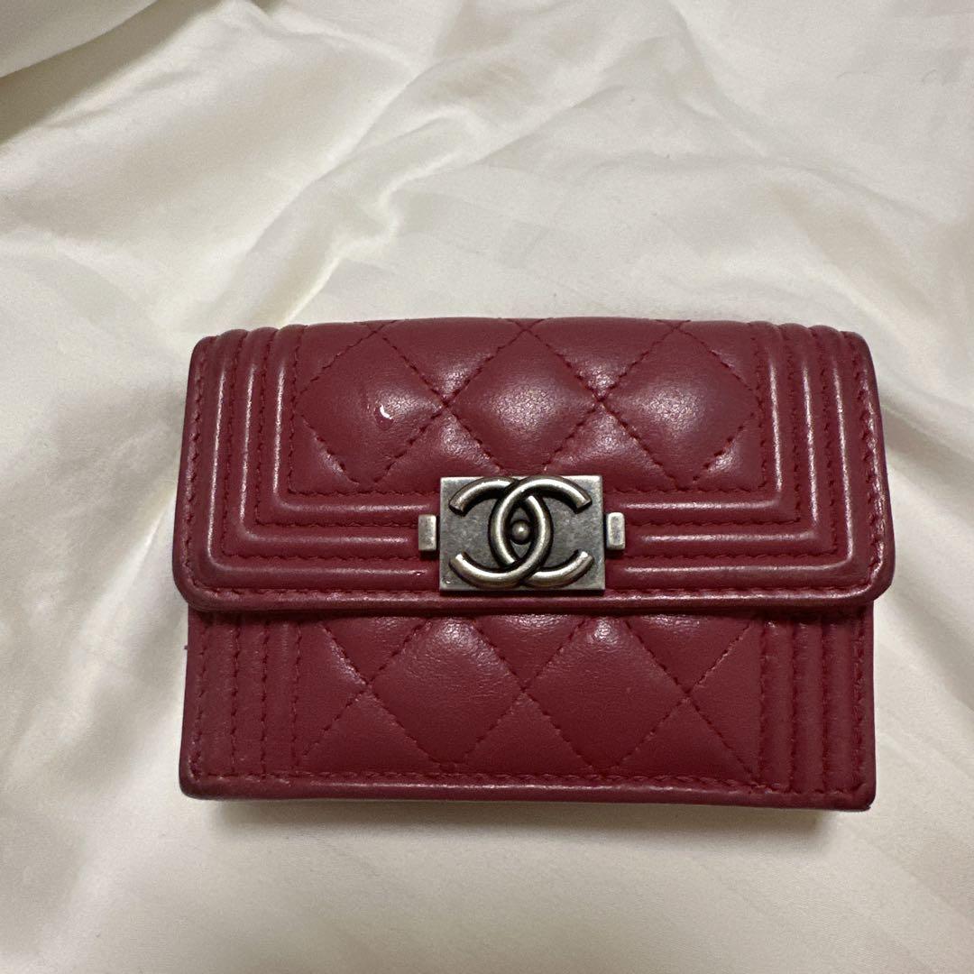 大人美女はバーガンディ_CHANEL_三つ折り財布_財布_ブラック CHANEL 三つ折り財布 バーガンディ - メルカリ