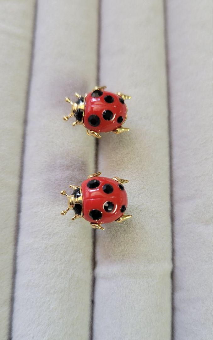 Vivienne Westwood  てんとう虫モチーフ ピアス Vivienne Westwood てんとう虫ピアス