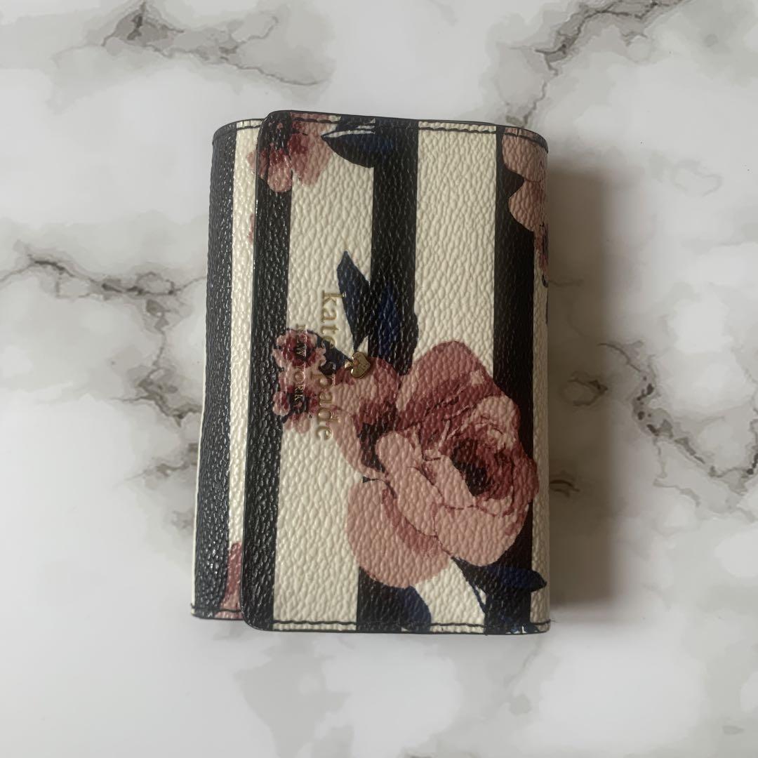 ケイトスペードニューヨーク キーケース katespade 花 モノクロ 画像2