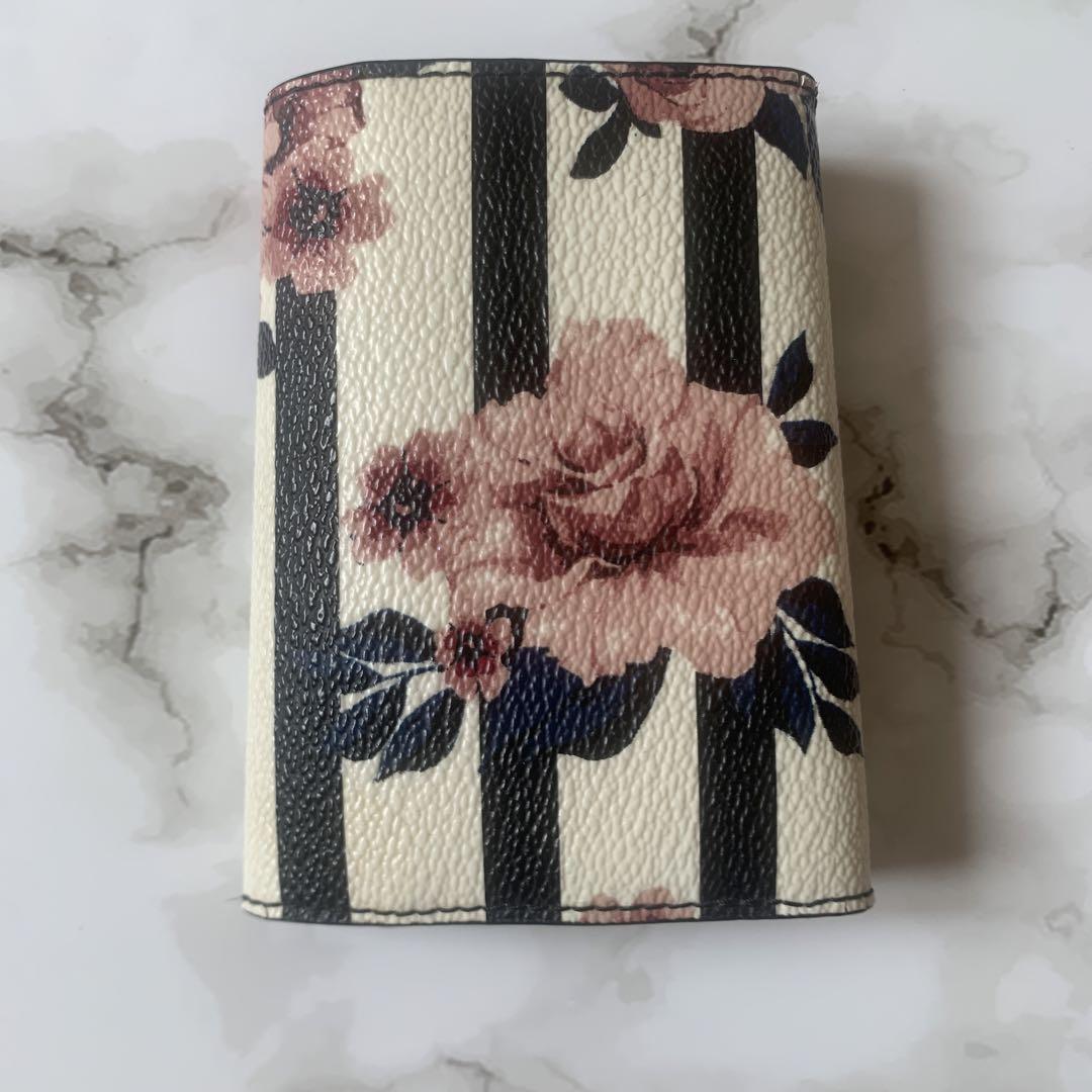 ケイトスペードニューヨーク キーケース katespade 花 モノクロ 画像3