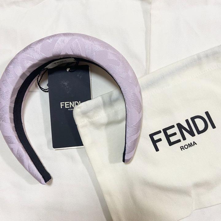 FENDI フェンディ　ズッカ柄　カチューシャ 良品 FENDI フェンディ ズッカ柄 FFロゴ カチューシャ ヘア