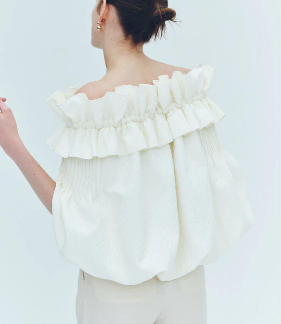 ローブブラン Raffle balloon cape Blouse