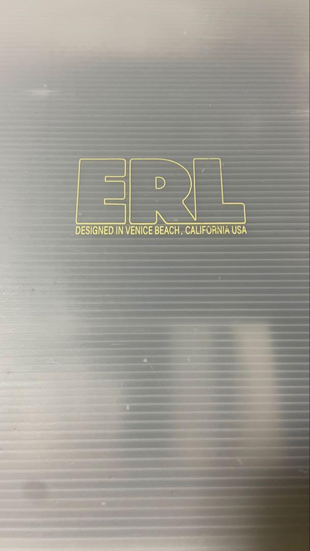ERL VAMPS スニーカー