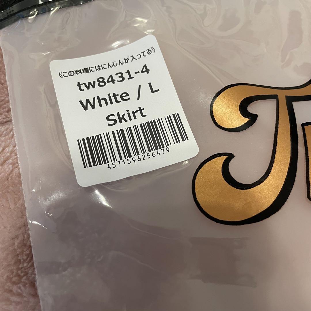 Tnewties この料理にはにんじんが入ってる スカート L タグ付き 薔薇
