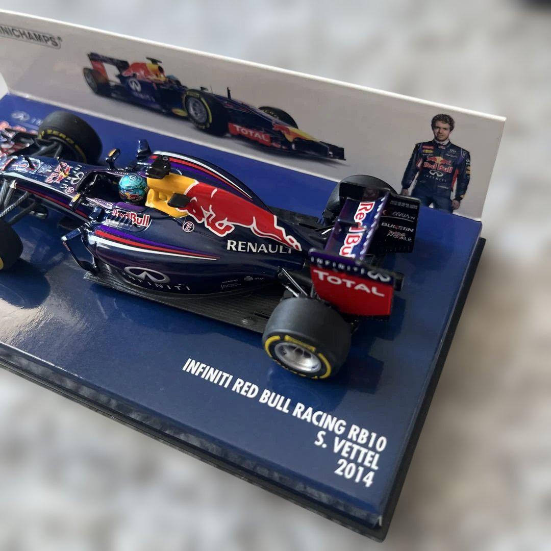 ミニカー MINICHAMPS S.VETTEL