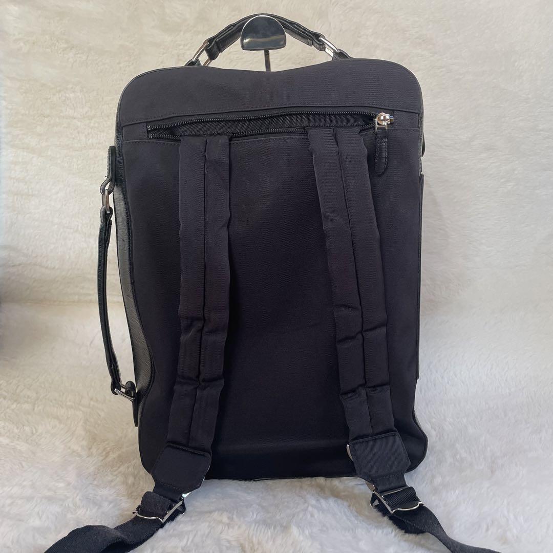 美品 ペッレモルビダ 3WAY A4収納　ビジネスリュック ビジネスバッグ