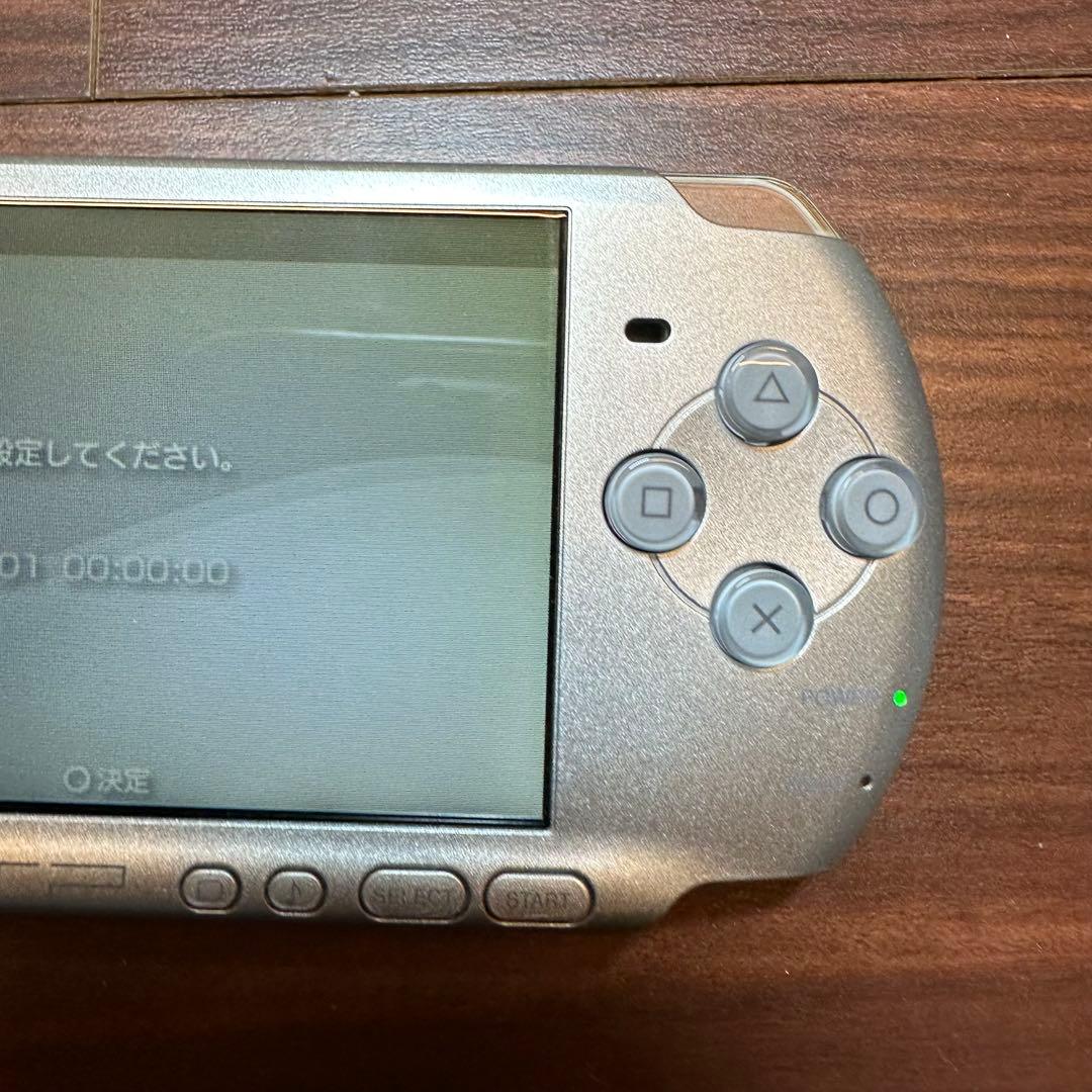 PSP 3000 本体 ミスティックシルバー 5163 PSP 3000 本体 ミスティックシルバー 5163