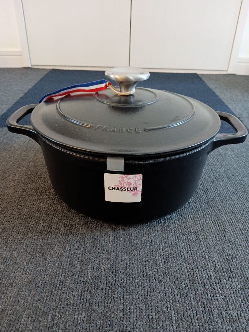 CHASSEUR ラウンドキャセロール 20cm ブラック CHASSEUR シャスール