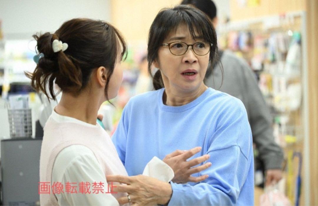 UNIQLO - 【新品未使用】多部未華子さん衣装『対岸の家事