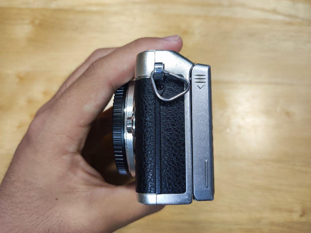 (eee)OLYMPUS pen lite e-pl7 訳あり品