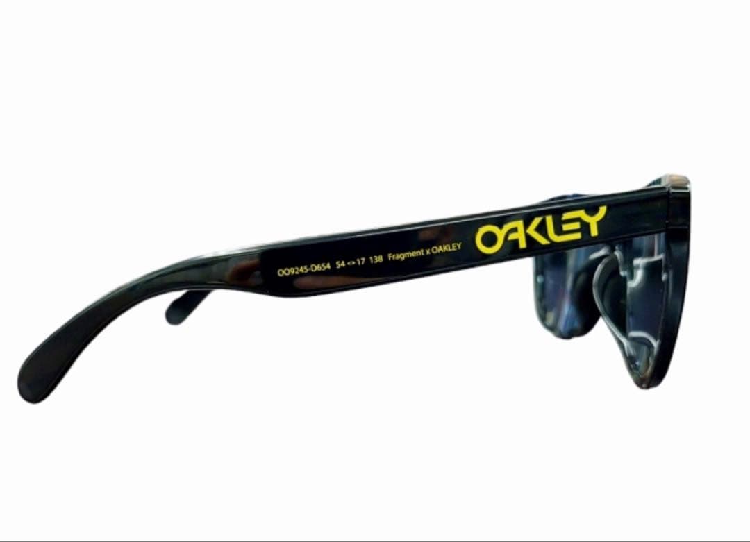 フラッグメント✖︎OAKLEY FRGMT Frogskins黒イエロー フラッグメント✖︎OAKLEY FRGMT Frogskins黒イエロー
