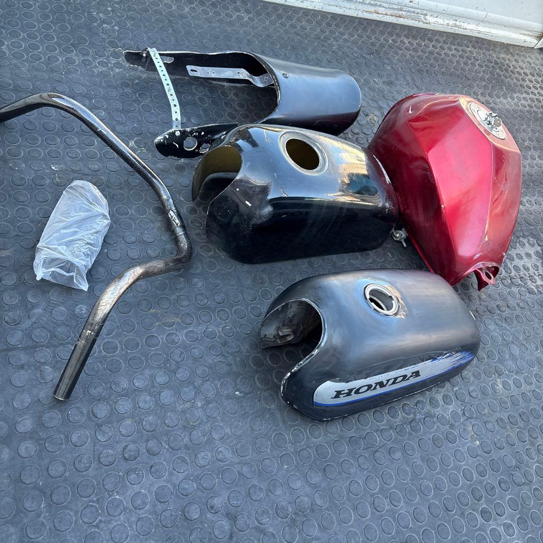 エイプ、外装、ゼッツー、z2、CB、ape、タックロール、シート、三段、カバー