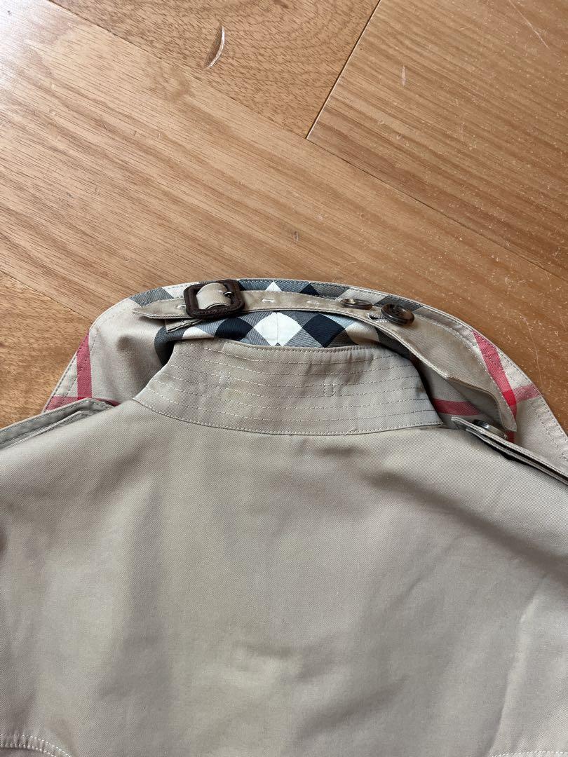 アッキー Burberry トレンチコート