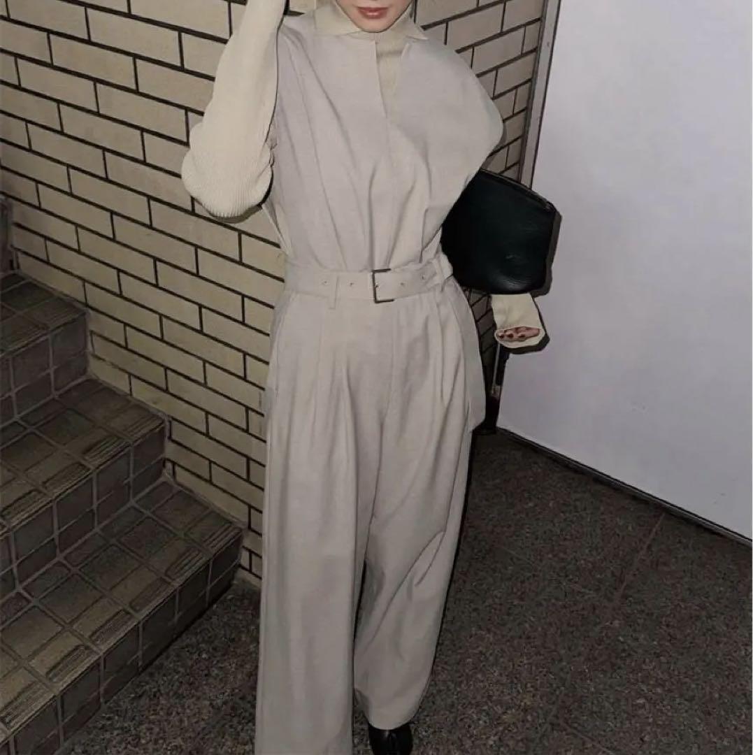 最安値 CLANE SLEEVELESS BELTED ALL IN ONE