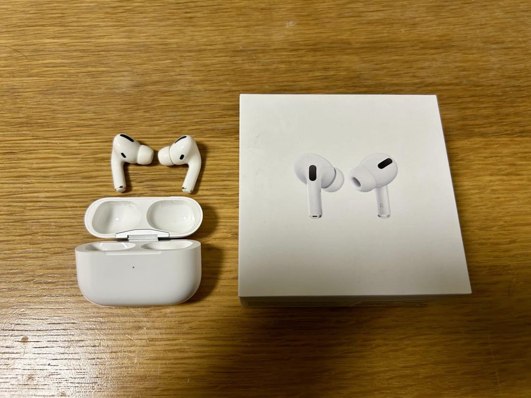 Apple AirPods Pro 第1世代 - イヤホン買う