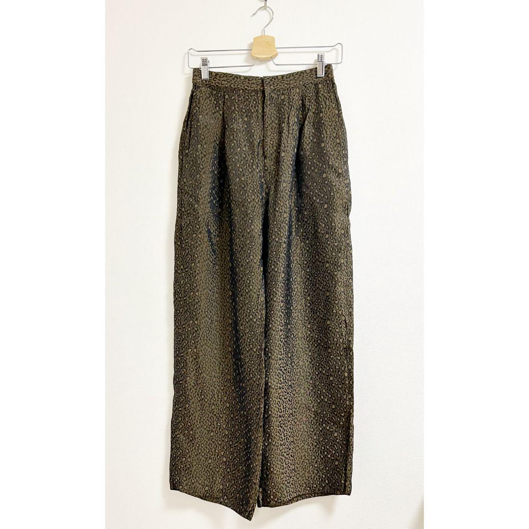 m237_美品✨22SS☘️バリエーションリラックスパンツ 38 レオパード