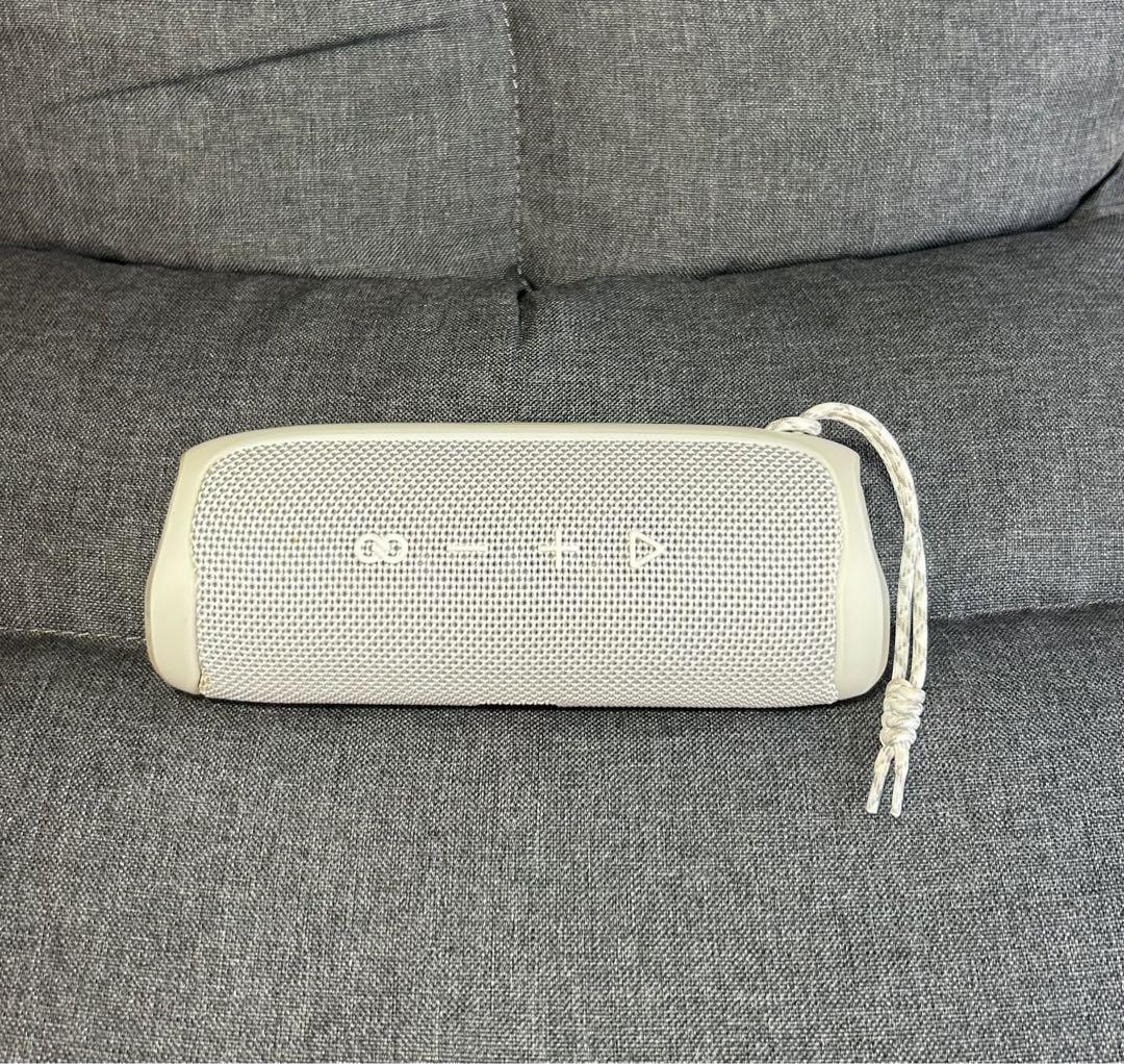JBL Flip 5 | ポータブル ウォータープルーフ スピーカー