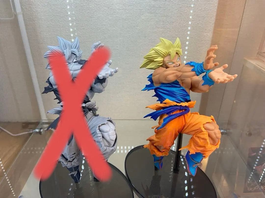 ドラゴンボール　BWFC 超サイヤ人　孫悟空　カラー　モノクロ