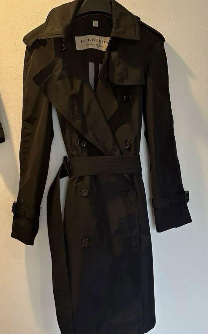 Burberry トレンチコート　レディース