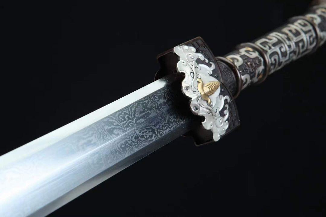 20寸鎏金銀龍吟漢剣（黒檀金） 古兵器 武具　刀装具　日本刀　模造刀 居合刀 20寸鎏金銀龍吟漢剣（黒檀金） 古兵器 武具 刀装具 日本刀 模造