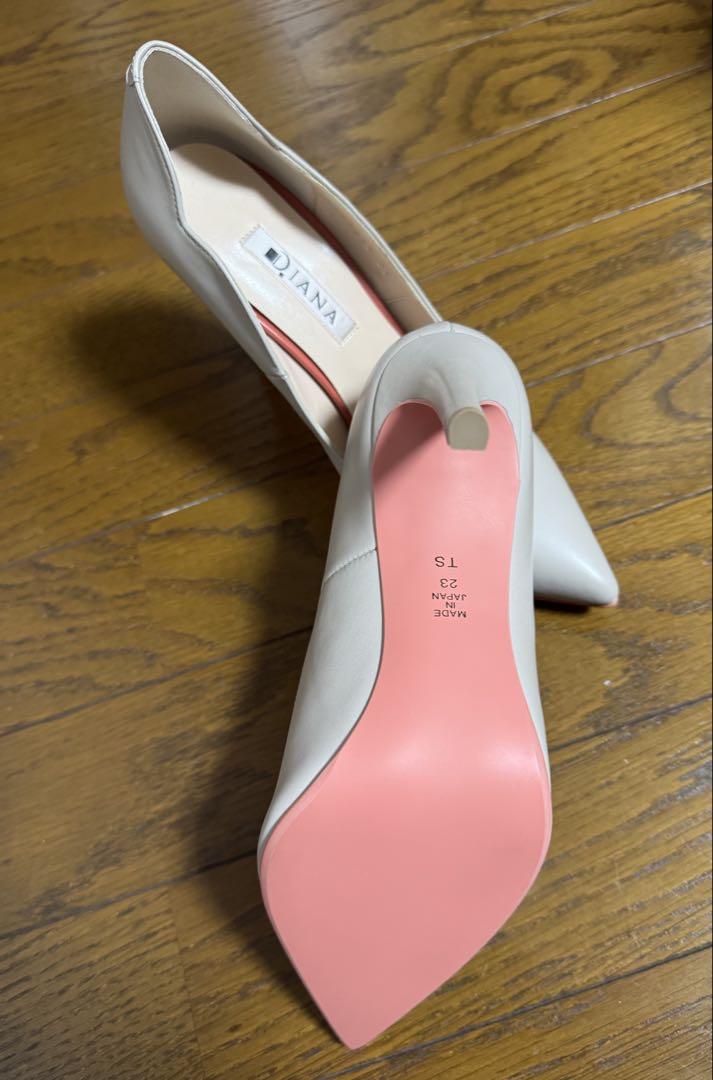 【新品未使用】DIANA パンプス