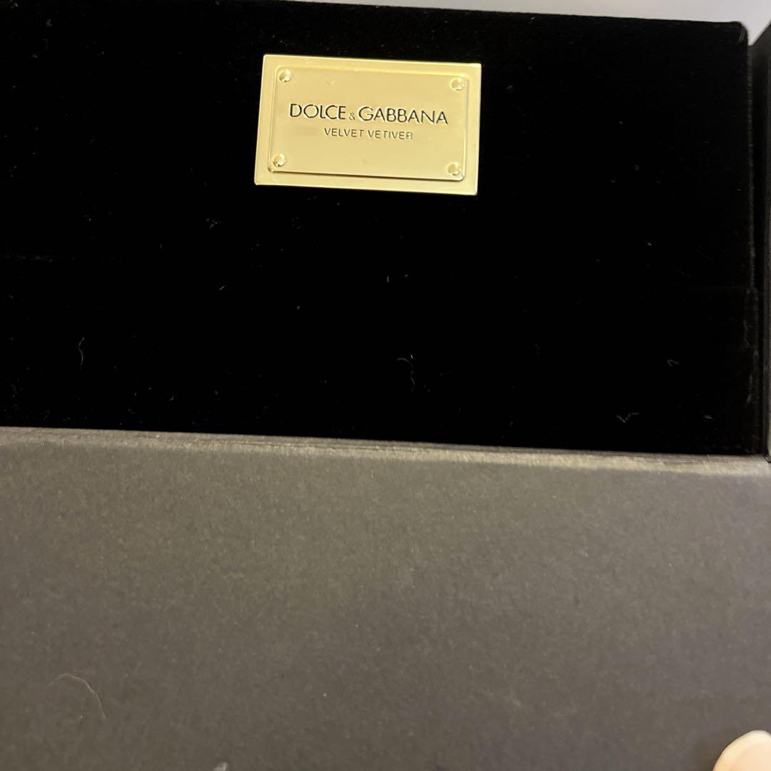DOLCE &GABBANA 香水　蛇川長財布　ルパン様専用日曜日購入です。