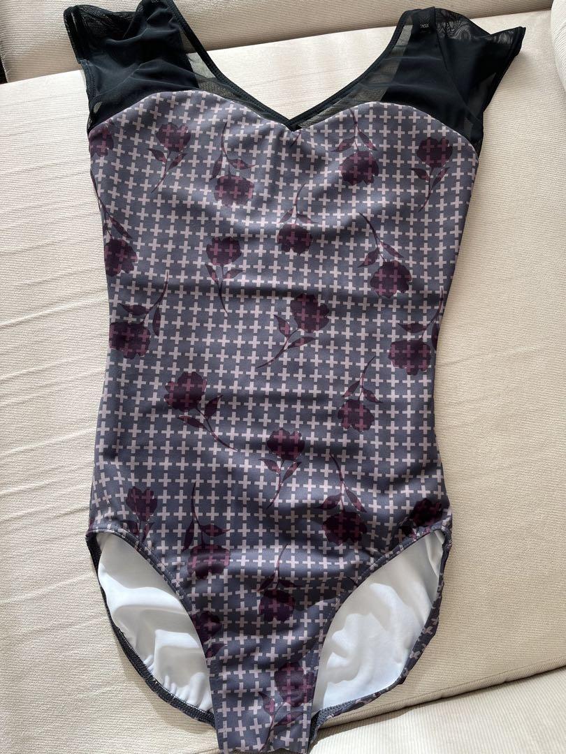 ★ stina スティナ 美品 little tulip M バレエ レオタード