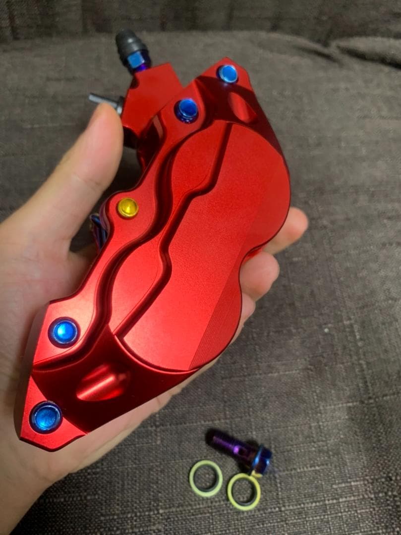 自動車・オートバイ【右赤】 台湾 RPM 40mm 4POT ブレーキキャリパー