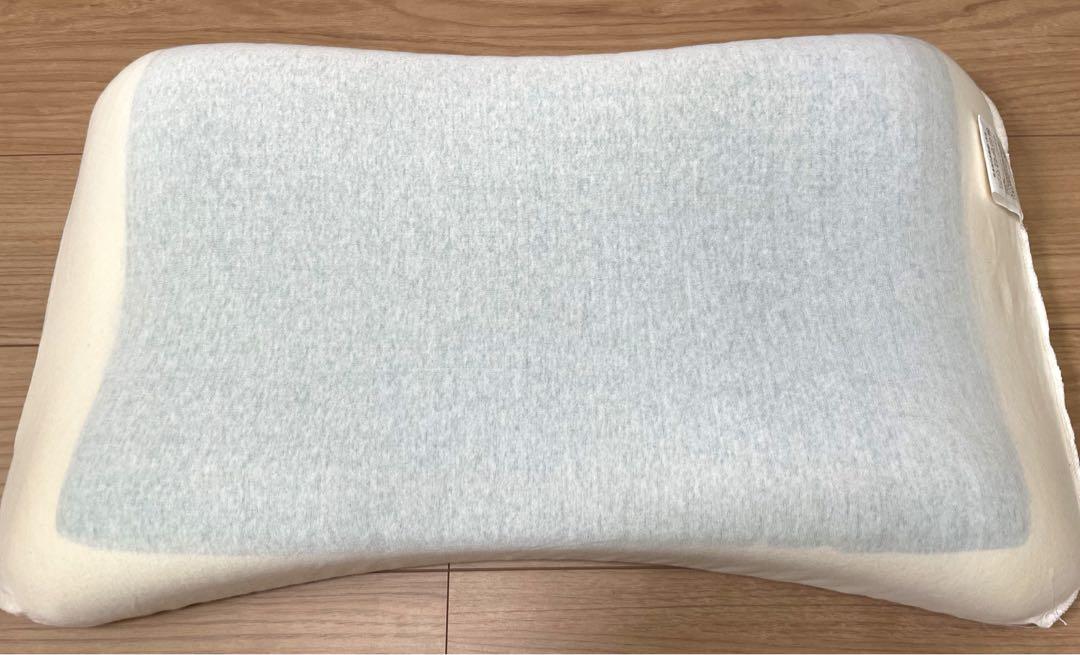 テクノジェル ピクセル アナトミック カーブ ピロー S 高さ9センチ