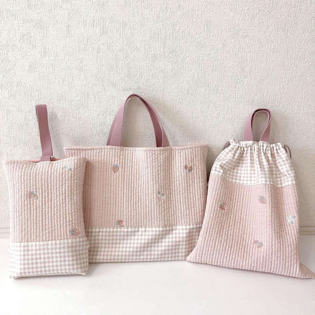 レッスンバッグ  上履き入れ　体操服袋　ヌビ　いちご刺繍 レッスンバッグ 上履き入れ 体操服袋 ヌビ いちご刺繍 手提げ