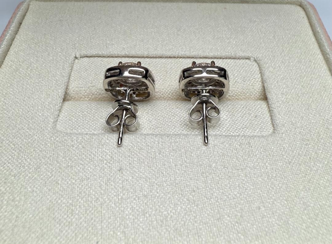 刻印入り天然ダイヤモンドピアス K18