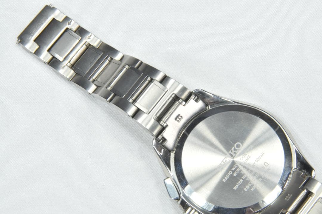 セイコー　ブライツ　ソーラー電波　ワールドタイム　チタン　メンズ　美品