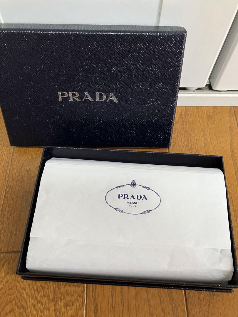 ✨新品未使用プラダ 財布 二つ折り財布 PRADA