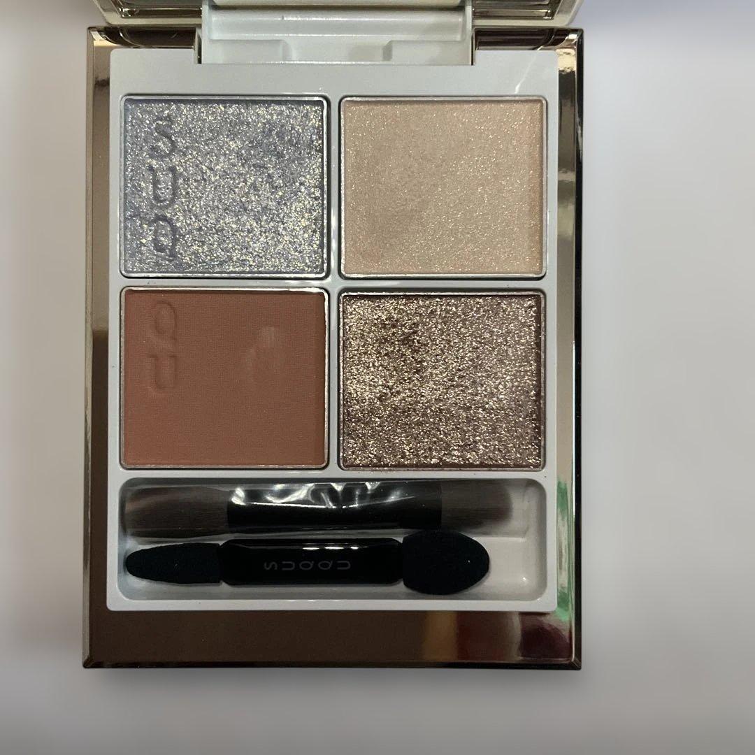 SUQQUシグニチャー アイズ 150光飾 ホリデー 2025