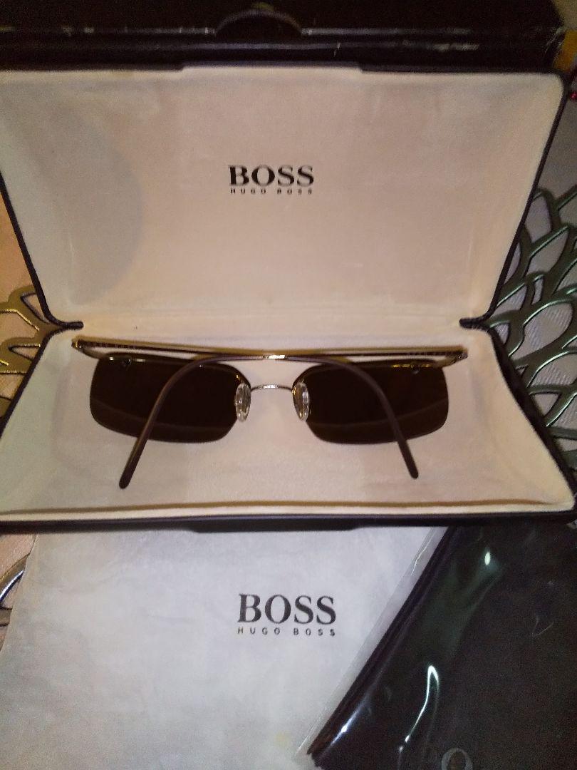 紫外線カットの為にBOSSの未使用サングラス