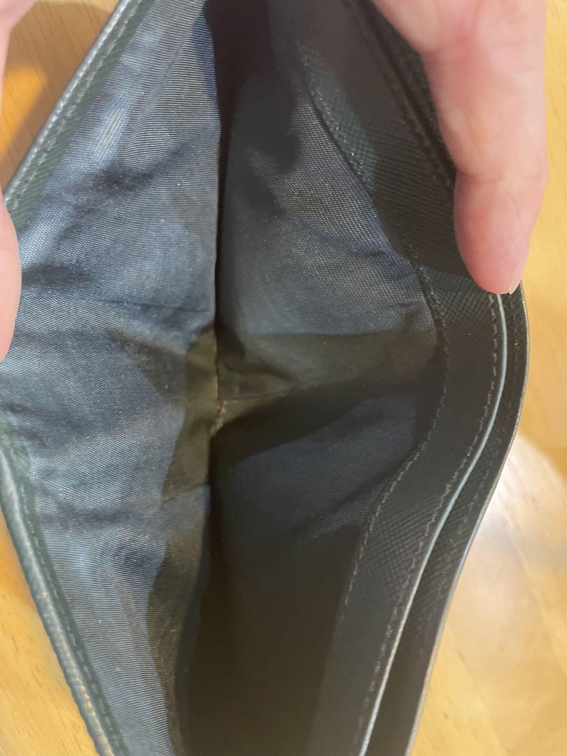 PRADA 二つ折り財布 緑/赤 レザー