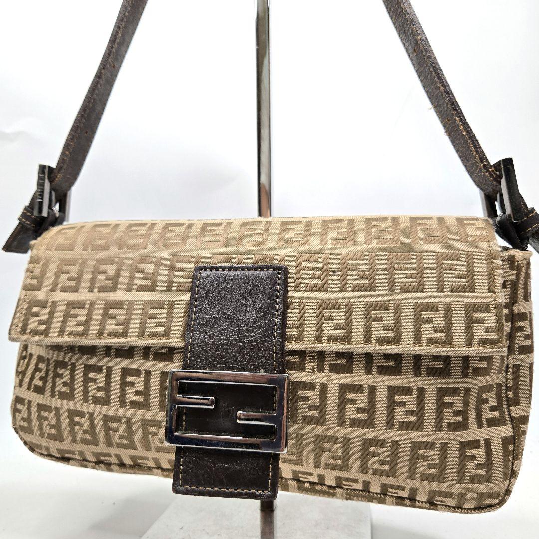 極美品 FENDI マンマバケット ショルダーバッグ ズッカ柄 - メルカリ