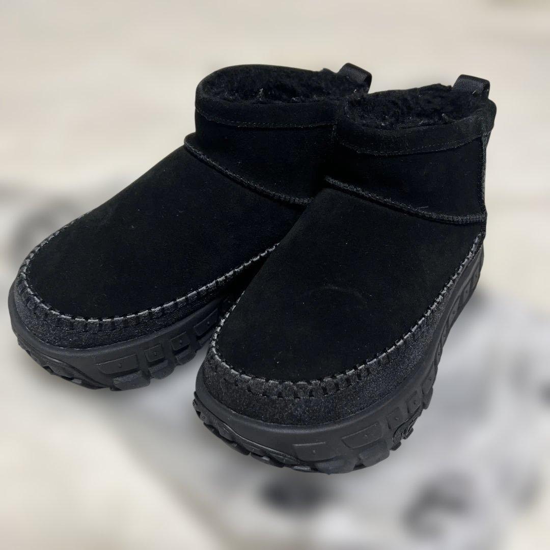 UGG ベンチャー デイズ ウルトラミニ コージー ブラック UGG ベンチャー デイズ ウルトラミニ コージー ブラック