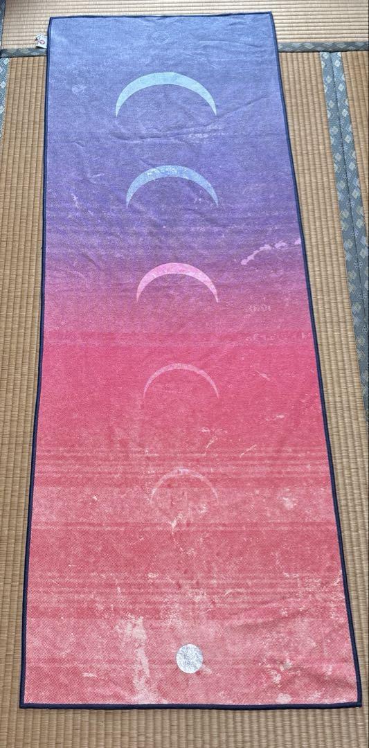 マンドゥカ　ヨギトース　スキッドレスmanduka ヨガラグ　滑り止め