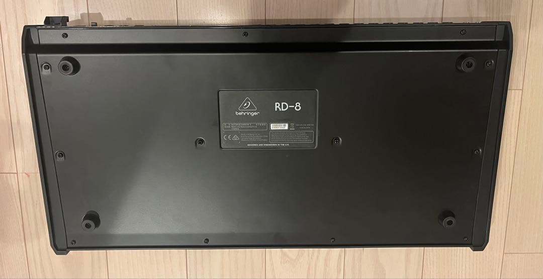 BEHRINGER ベリンガー RD-8 アナログリズムマシン WWW_TRAVELLANDINDIA_COM