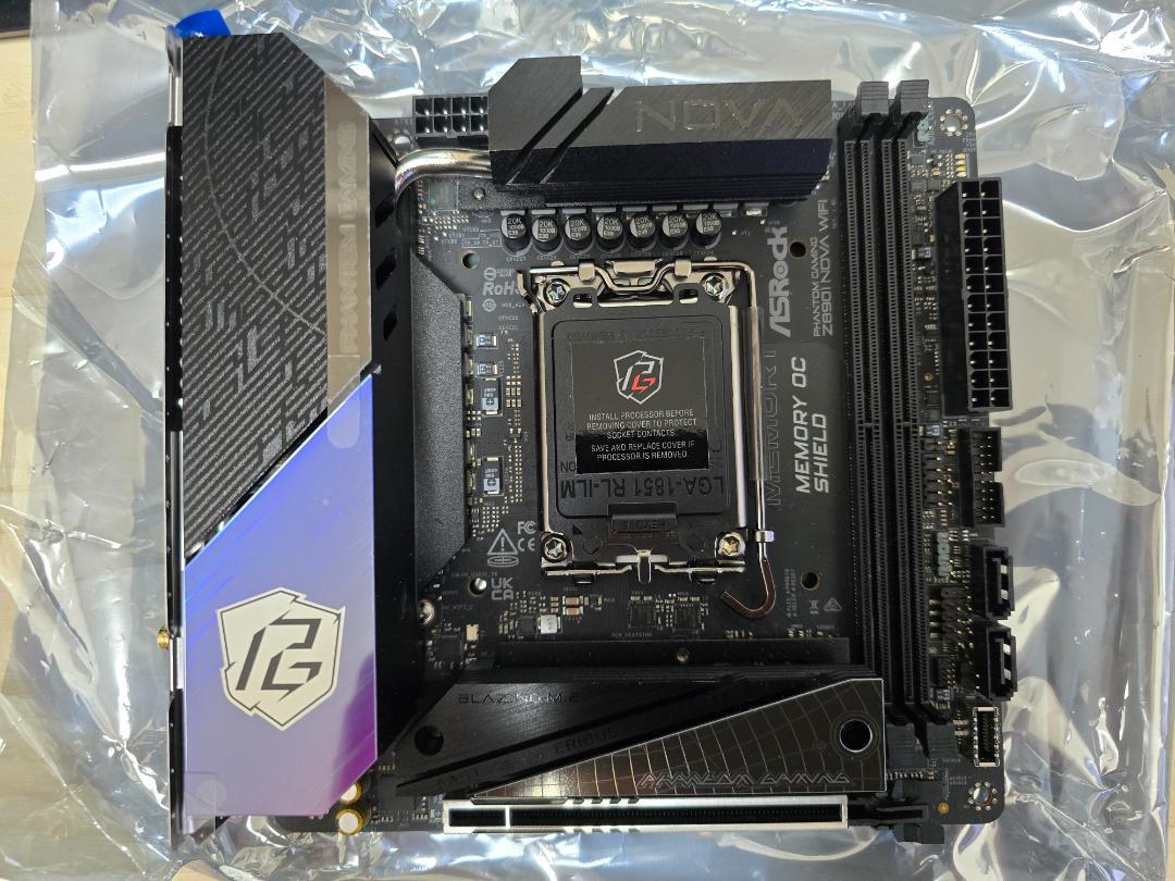 ASROCK マザーボード　Z890I NOVA WIFI