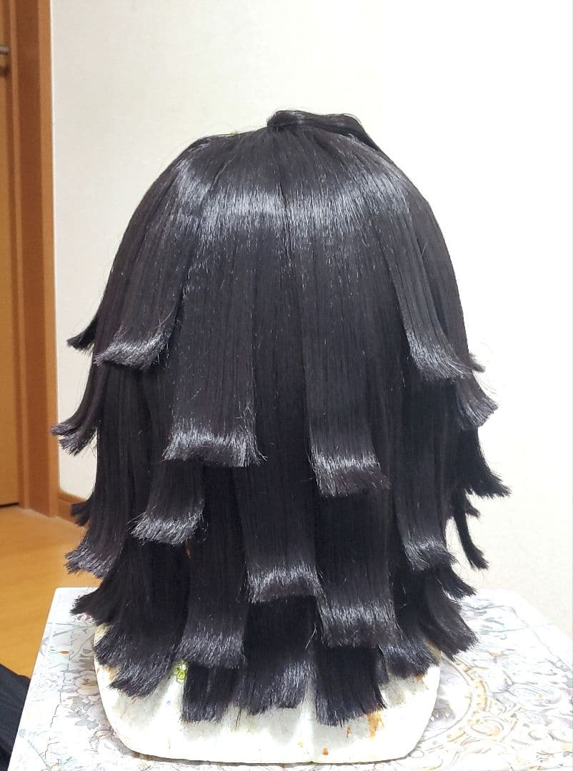 伊黒小芭内 コスプレウィッグ - メルカリ