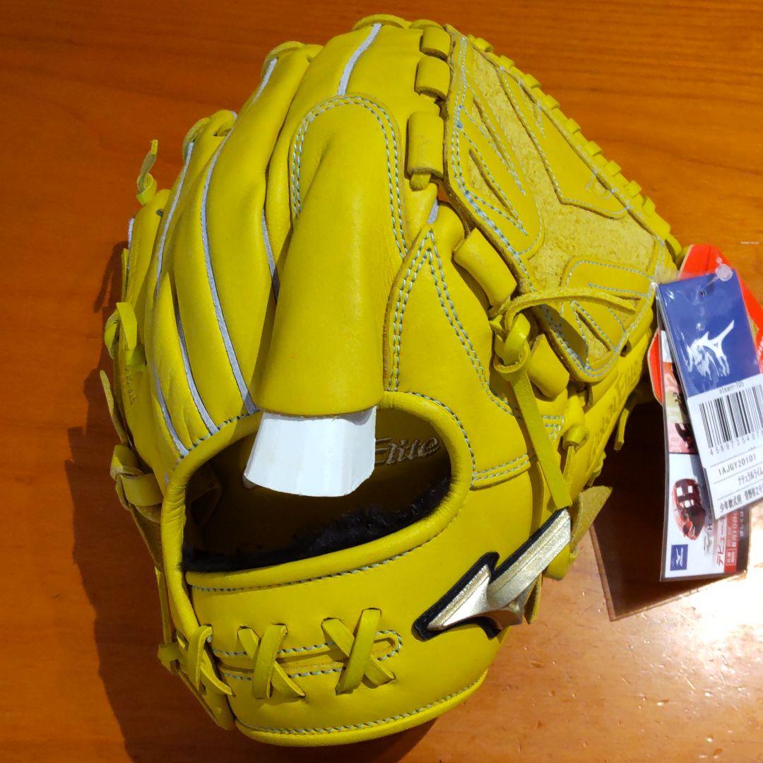 メルカリ スチーム加工済新品少年軟式用野球グローブ菅野智之モデル定価円 ミズノ 11 800 中古や未使用のフリマ